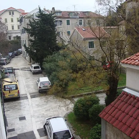 Guest house Splitersi 4*